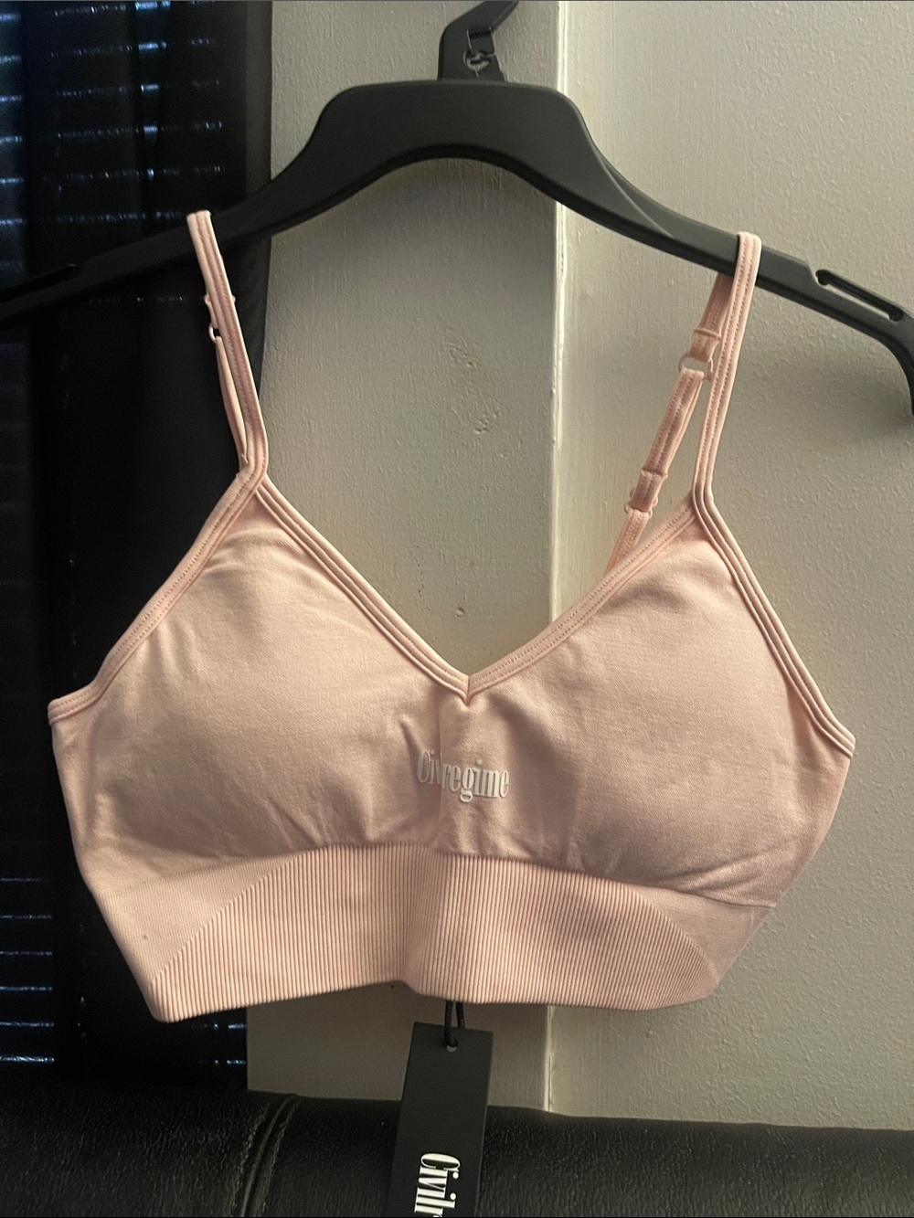 Civil Regime Kelly Seamless Sports Bra Blush Pink Size Medium NWT